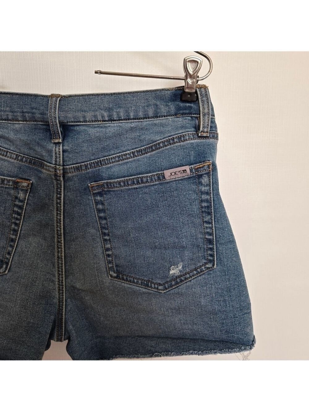 JOE'S 'ANNALISE' DENIM SHORTS WOMEN BLUE MID RISE FRAYED HEM (SIZE 30) - Picture 10 of 14